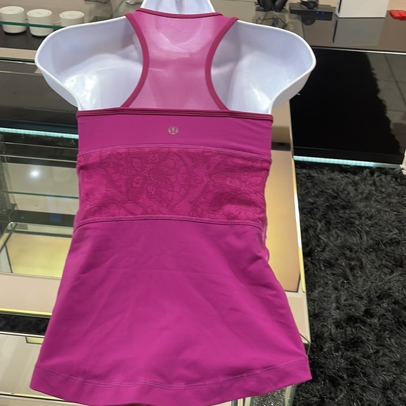 Lululemon Active Tank - Picture 2 of 4